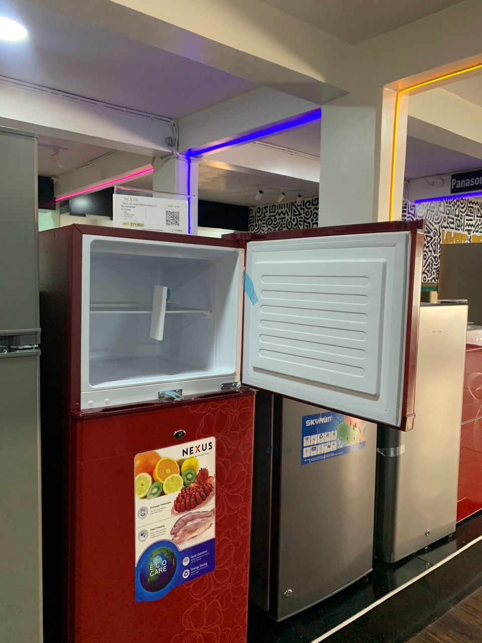 Nexus 235L NX-235 Ltr Fridge Red With Flower (NX-235)